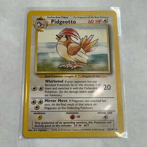 Pidgeotto #22 Pokemon Base Set